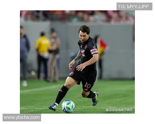 2025年全球足球球星综合实力排名揭晓 世界级球员竞争格局变化分析 2025年全球足球球星综合实力排名揭晓 世界级球员竞争格局变化分析